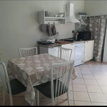 Διαμέρισμα Clasa *